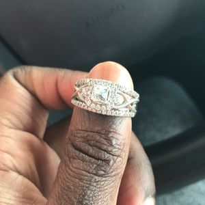 1ct diamond engagement and wedding ring set.